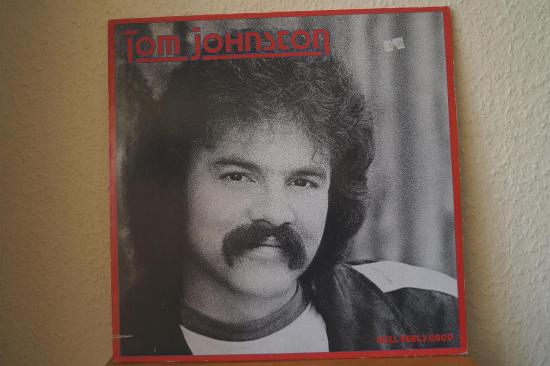 Tom Johnston - Still Feels Good