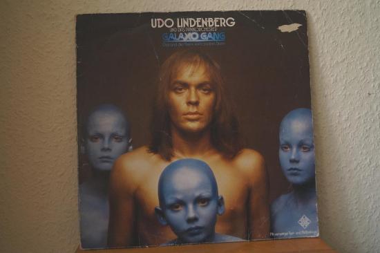 Udo Lindenberg Und Das Panikorchester - Galaxo Gang (Das Sind Die Herrn Vom Andern Stern)