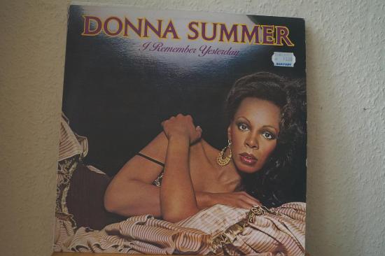 Donna Summer - I Remember Yesterday