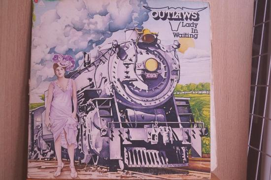 Outlaws - Lady In Waiting