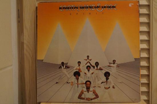 Earth  Wind &amp; Fire - Spirit