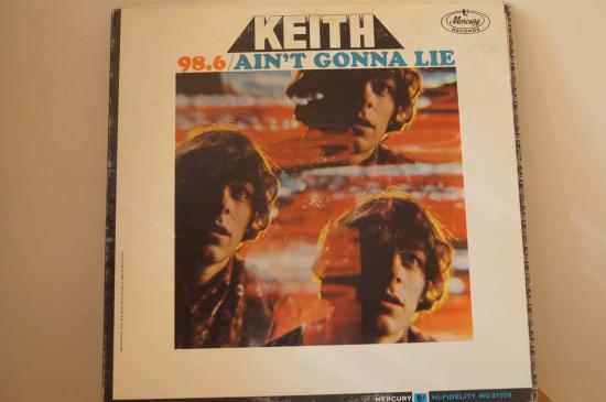Keith- 98.6 / Ain't Gonna Lie