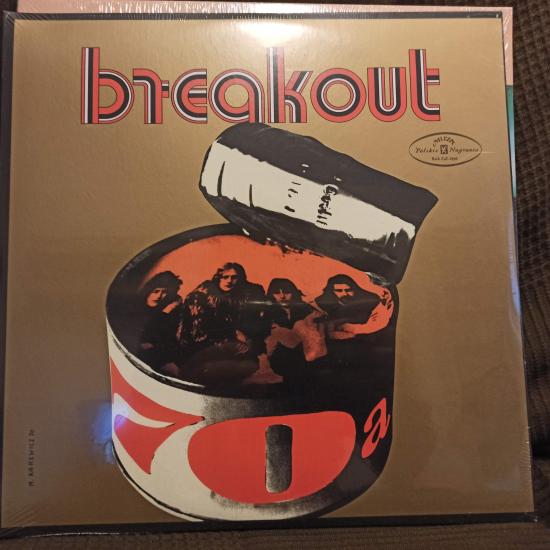 Breakout -70a