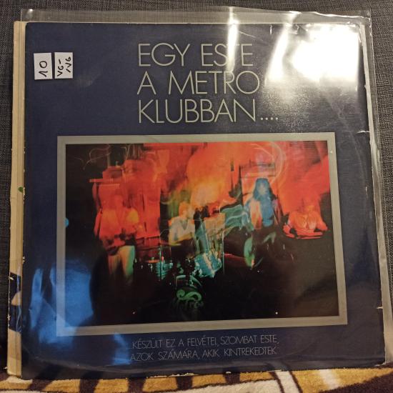 Metro-Egy Este A Metro Klubban