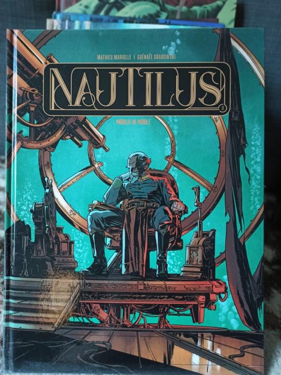 Nautilus. Mobilis in mobile